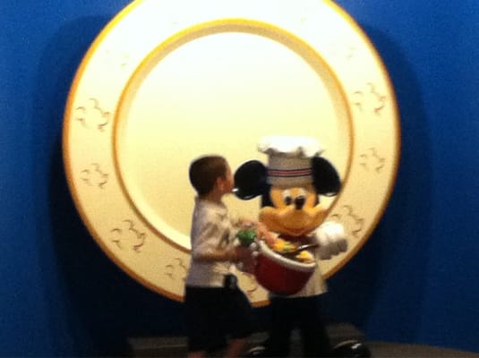 Chef Mickey's by null