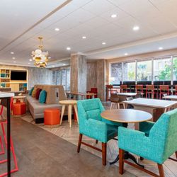 Home2 Suites by Hilton Ft. Pierce I-95 - Breakfast Area