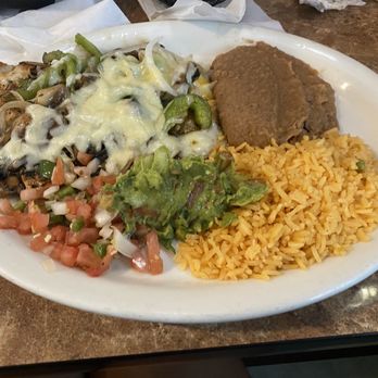 Jaliscos Mexican Restaurant - Chicken Jalisco - Mexican Near Me - Belton, Texas Jaliscos Mexican Restaurant - Chicken Jalisco - Mexican Near Me - Belton, Texas