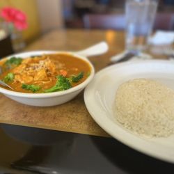 Thai Kitchen - Peanut curry