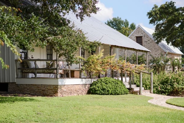 Round Top Inn by null