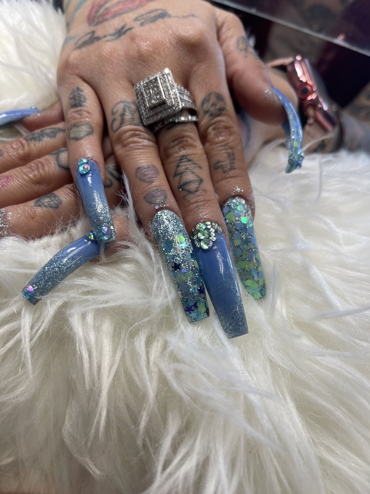 LILI’S NAILS & SPA with 34 real customer photos Updated August 2024