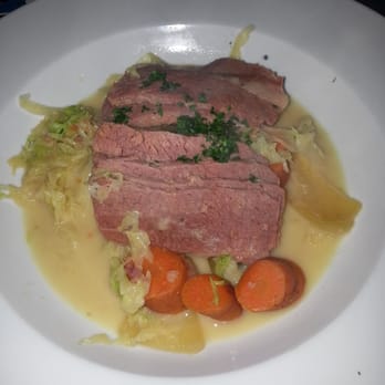 Limericks Tavern - Corned beef and cabbage - New American Near Me - Upland, California