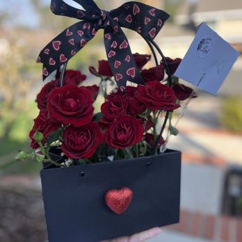 Lara Marie Designs - Floral Designers Near Me Lara Marie Designs - Floral Designers Near Me