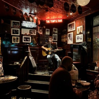 The Temple Bar - Pubs Near Me - Dublin, D