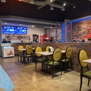 Bag O' Crab - Dining area - Cajun/Creole Near Me - Fullerton, California