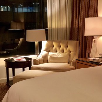 Four Seasons Hotel Houston - Hotels Near Me - Houston, Texas