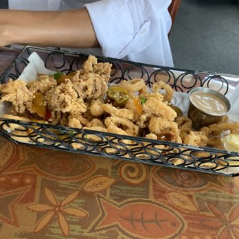 Pisces Rising - Islander Calamari - Seafood Near Me - Mount Dora, Florida