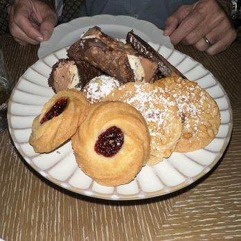 Casadonna - Dessert platter - Italian Near Me - Miami, Florida
