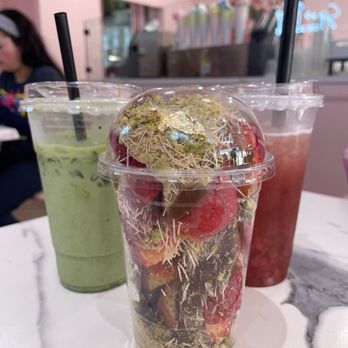 naricha tea & coffee - Matcha Latte + Dubai Chocolate Strawberries + Strawberry Green Tea - Coffee & Tea Near Me - Irvine, California naricha tea & coffee - Matcha Latte + Dubai Chocolate Strawberries + Strawberry Green Tea - Coffee & Tea Near Me - Irvine, California
