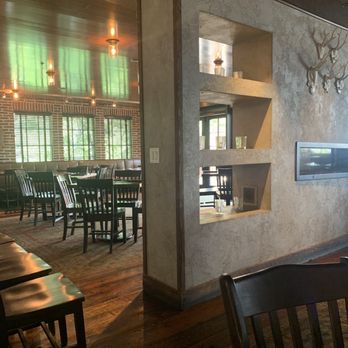 BLVD Kitchen & Bar - Inside - American Near Me - Minnetonka, Minnesota BLVD Kitchen & Bar - Inside - American Near Me - Minnetonka, Minnesota
