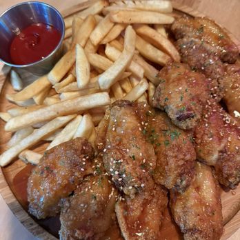 Jagalchi - Shoyu Garlic Fried Chicken - Korean Near Me - Honolulu, Hawaii
