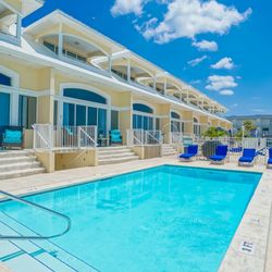 Glunz Ocean Beach Hotel & Resort - A pool that is attached to the 3 bed, 3 bath vilas.