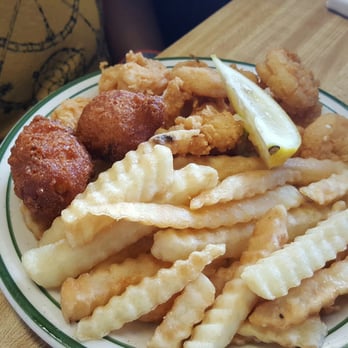 Roshell's Cafe & Deli - The fried shrimp and the steerburger are a must! - Cafes Near Me - Mobile, Alabama