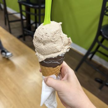 Dolce Gelato - Amaretto gelato with a dipped cone - Ice Cream & Frozen Yogurt Near Me - Hot Springs, Arkansas Dolce Gelato - Amaretto gelato with a dipped cone - Ice Cream & Frozen Yogurt Near Me - Hot Springs, Arkansas