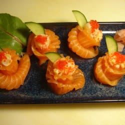 One More Sushi - salmon flower