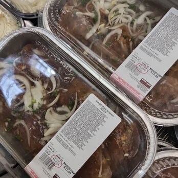 Costco - Hamburger steak with gravy containers - Wholesale Stores Near Me - Kapolei, Hawaii Costco - Hamburger steak with gravy containers - Wholesale Stores Near Me - Kapolei, Hawaii