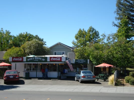 Pick's Drive-In by null