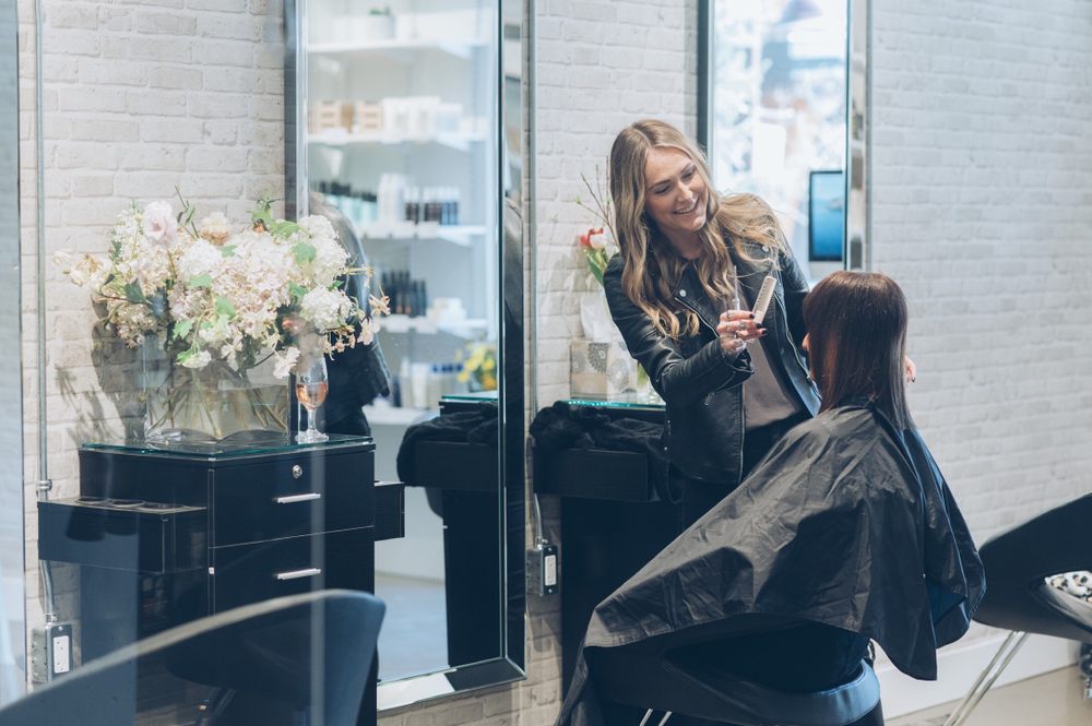 Mountain Chic Hair Lounge Logo