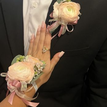 In Flower - Florists Near Me - Brea, California