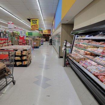 Superior Grocers - a grocery store aisle - Grocery Near Me - Los Angeles, California Superior Grocers - a grocery store aisle - Grocery Near Me - Los Angeles, California