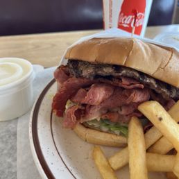 Pastrami Burger
