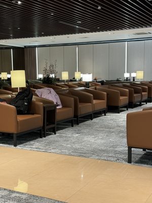 SilverKris Lounge - Terminal 3 by null