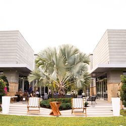 Giordi - Outdoor Lounge Area