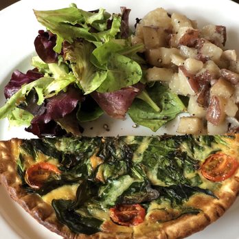 Figs - Spinach, cherry tomato, gruyere cheese and quiche - Moroccan Near Me - Philadelphia, Pennsylvania
