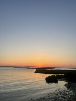 Macky's Bayside Bar & Grill by null