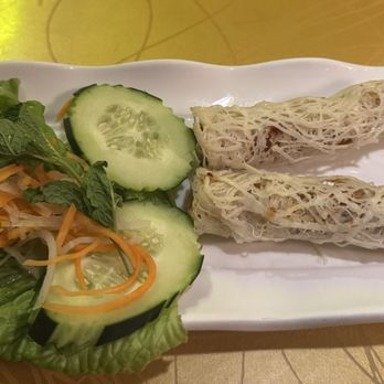 Present Restaurant - Silken Shaw Autumn Rolls! Delicious - Vietnamese Near Me - Falls Church, Virginia