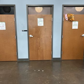 Goodwill Central Texas - Chimney Corners - Dressing rooms - Thrift Stores Near Me - Austin, Texas Goodwill Central Texas - Chimney Corners - Dressing rooms - Thrift Stores Near Me - Austin, Texas