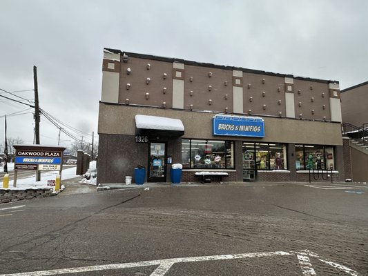 Bricks & Minifigs Kalamazoo