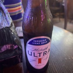 Filthy McNasty's Saloon - Cold beer