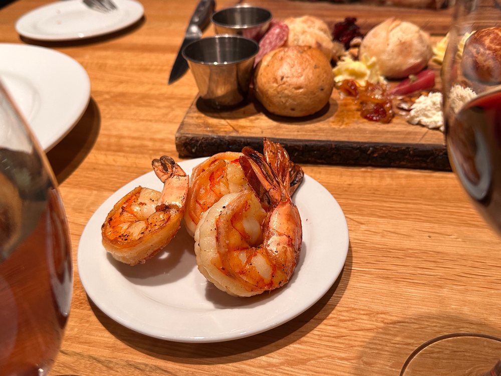 THE Updated October 2024 15 Photos 57744 Round Lake, Bandon