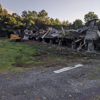 Ball Excavation - Starting demolition - Excavation Services Near Me - Cleveland, Tennessee Ball Excavation - Starting demolition - Excavation Services Near Me - Cleveland, Tennessee