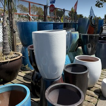 Pottery & Beyond - Home Decor Near Me - Emeryville, California Pottery & Beyond - Home Decor Near Me - Emeryville, California