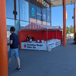 Minimani - Strawberry stand