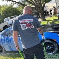 Banditz Auto Detailing - Working before the car meet!