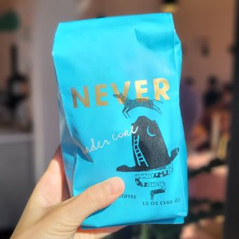 Never Coffee - Picking up a bag of beans - Coffee & Tea Near Me - Portland, Oregon