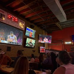 Lavaca Street Bar - Ambiance
