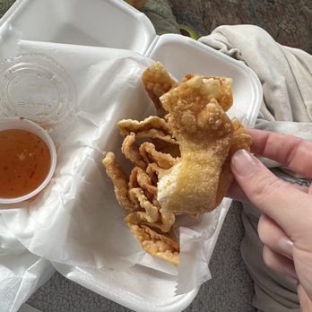 Thai Lagoon - CRAB RANGOON (5) - Thai Near Me - Chicago, Illinois