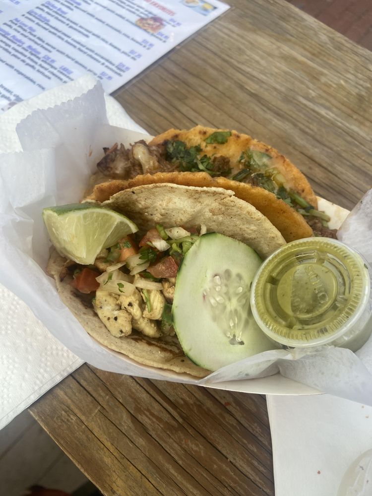 Casamigo Bar & Grill