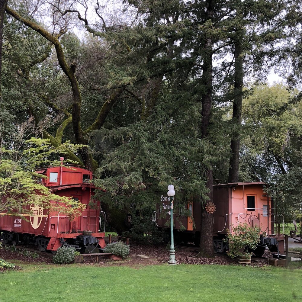 Featherbed Railroad - Bed & Breakfast Near Me - Upper Lake, California Featherbed Railroad - Bed & Breakfast Near Me - Upper Lake, California