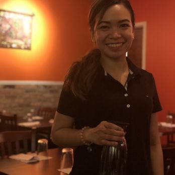 Indian Clay Pot - Friendly waitress - Indian Near Me - Chicago, Illinois Indian Clay Pot - Friendly waitress - Indian Near Me - Chicago, Illinois