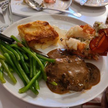 Bistro Vida - Special pre-fixe lobster tail, filet mignon dinner - French Near Me - Menlo Park, California