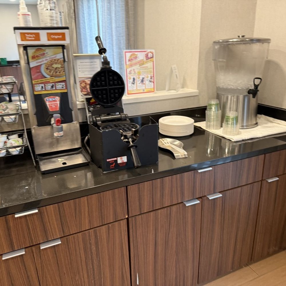 Fairfield by Marriott Inn & Suites Montgomery Airport South - Waffle maker and cold water dispenser - Hotels Near Me - Montgomery, Alabama