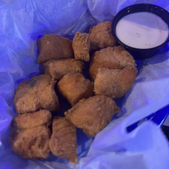 Blu Cafe - Sports Bars Near Me - Ocoee, Florida