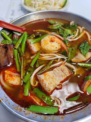 Vietnam Kitchen by null