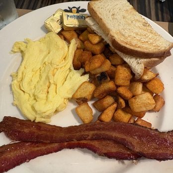 Bourbon Pub SFO - Pub Breakfast - New American Near Me - San Francisco, California